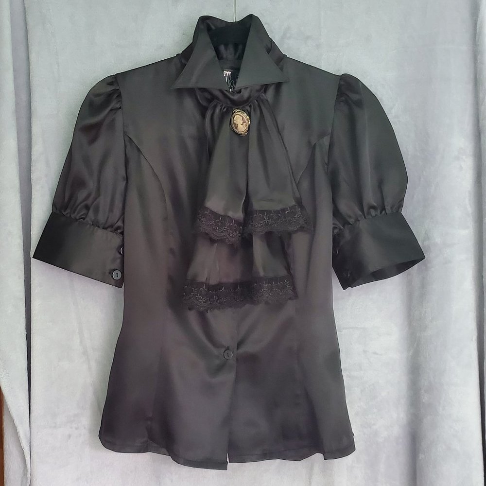 NWOT Black Retroscope Fashions Lady Victoria Blouse w/ Jabot & Cameo
